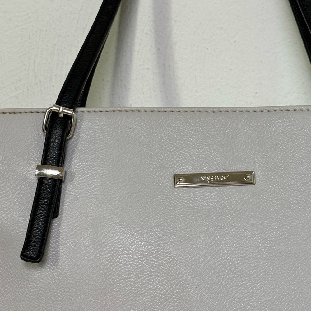 NINE WEST Vintage 90s Y2K faux leather light grey minimalist neutral tote bag - Picture 16 of 16